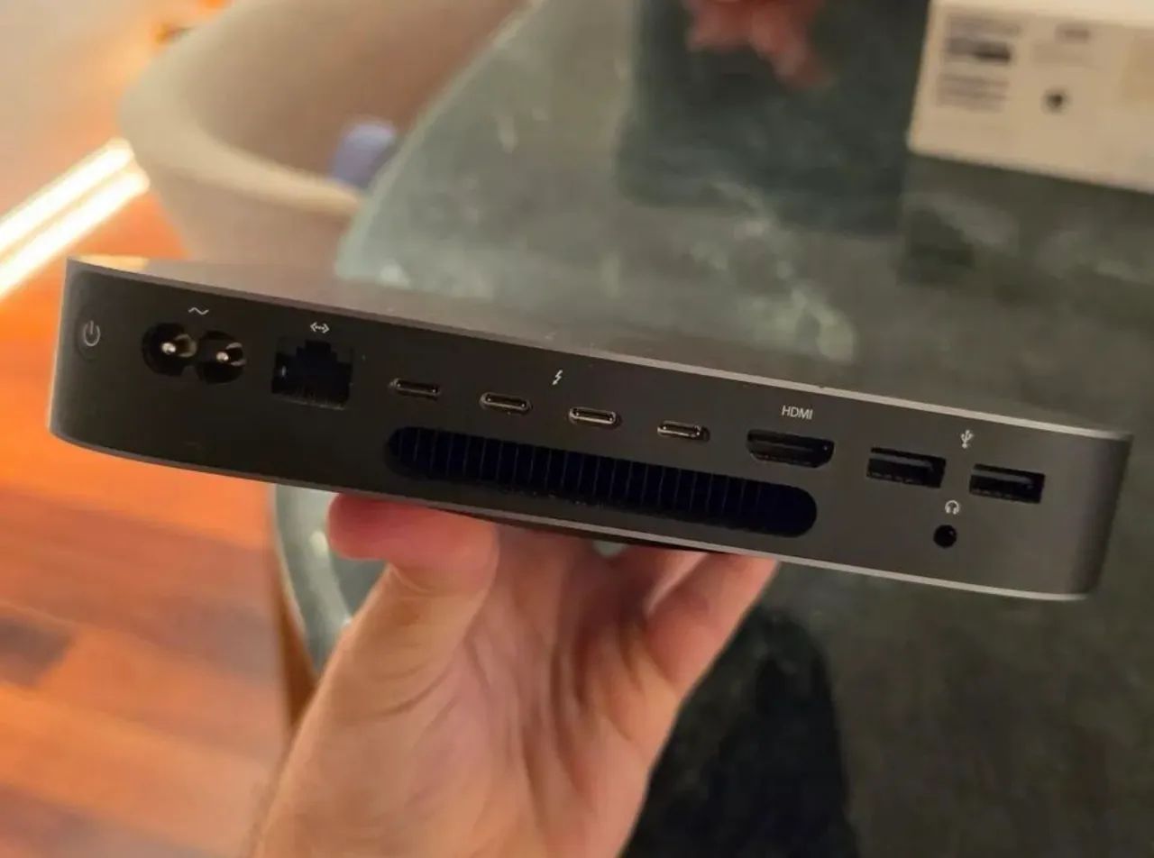 Mac Mini 2018 Core i3 8Gb 128GB Ram Muito Novo - Computadores e