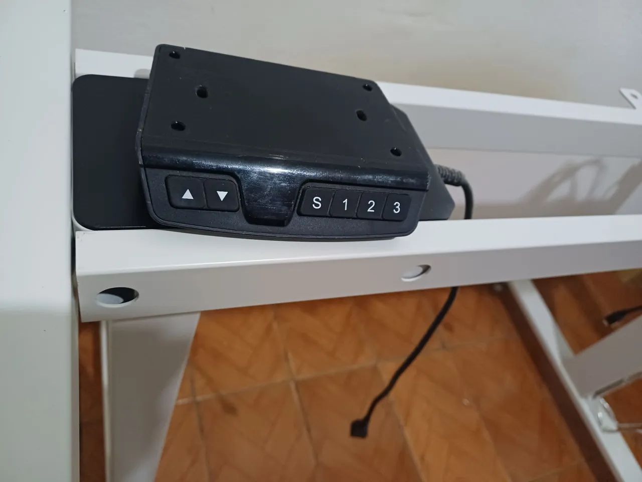 MESA ERGONONICA  AJUSTE DE ALTURA. - Foto 2