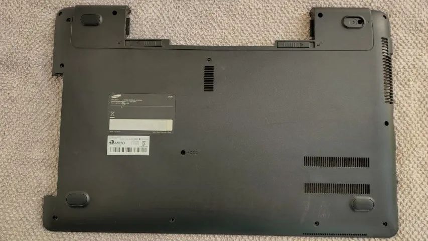 Tampa traseira samsung ativ book np270e5j