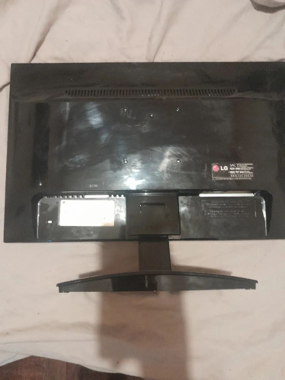 Monitor LG FLATRON LED WIDE 18.5 E1941S - Foto 3