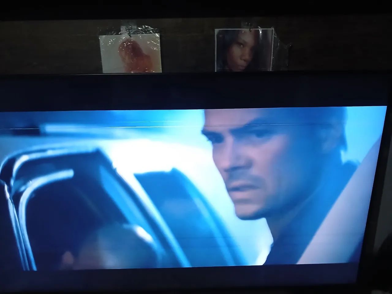 Tv Samsung smart linda 65 polegadas um risco imperceptível na tela aceito uma menor c volt