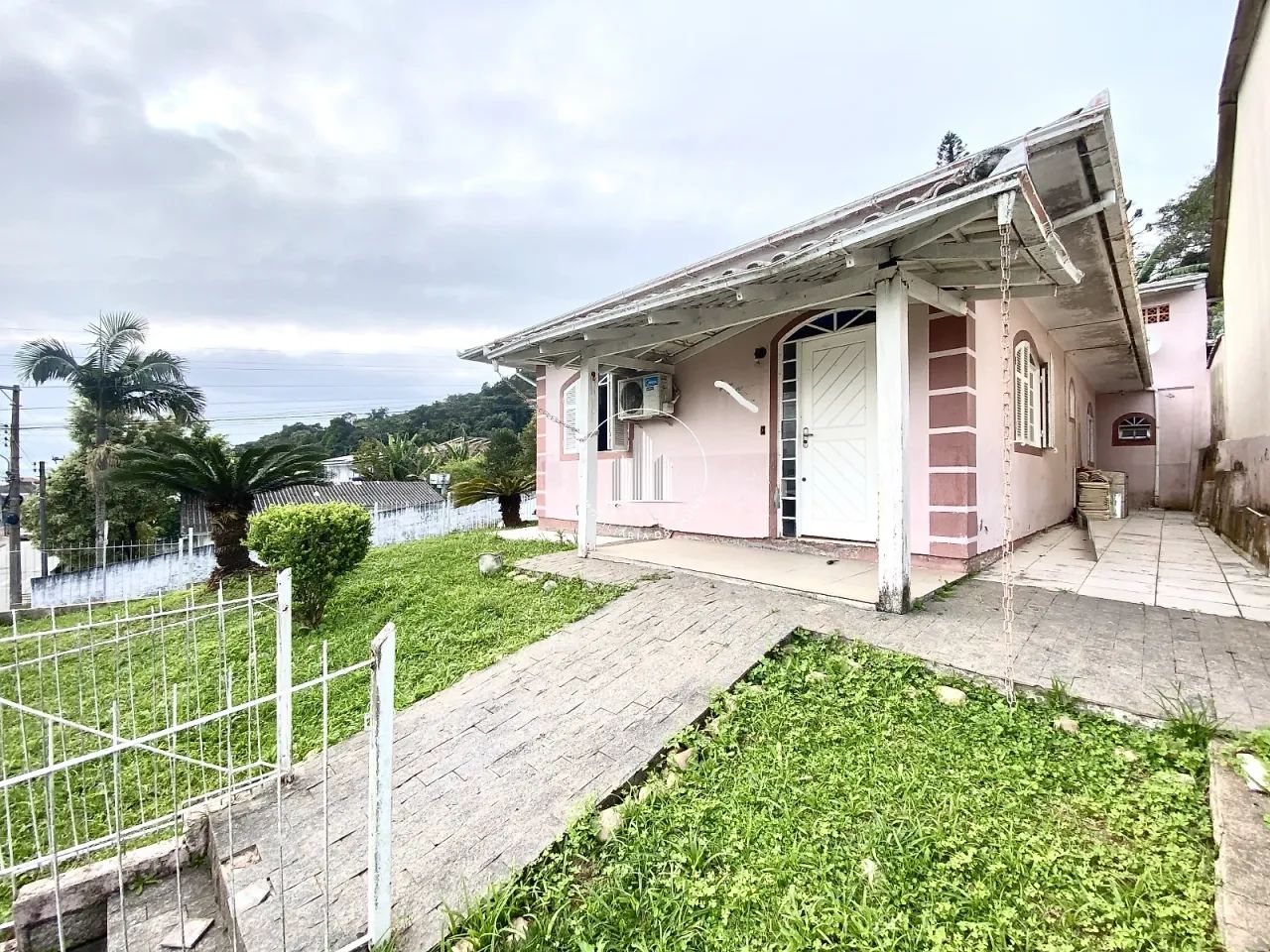 Casa de esquina a venda com 3 Quartos - Biguaçu - Foto 3