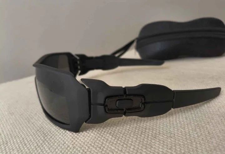 Óculos de sol Oakley original perfeito estado sem uso  - Foto 3