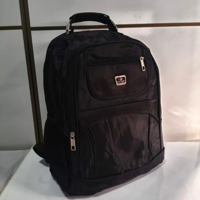 Mochila Ron Chang Preta