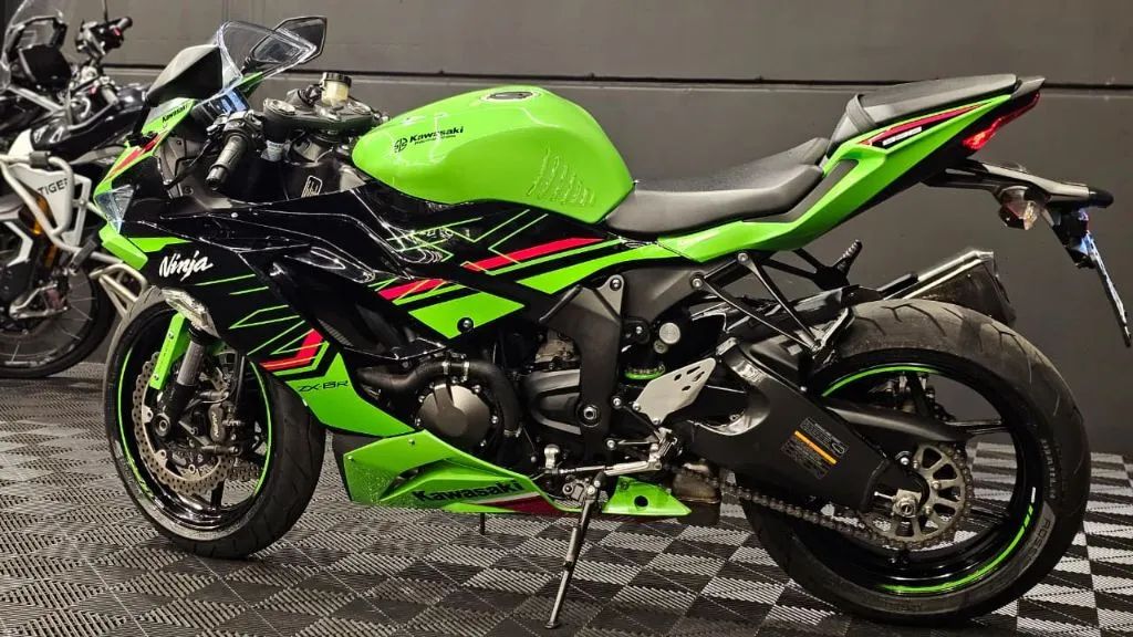 Kawasaki Zx-6r 600cc 2023 - 1478702282 | OLX