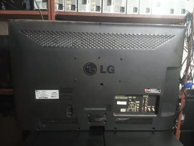 Vendo tv LG 32 polegadas modelo 32LK451C em perfeito funcionamento sem base sem controle n - Foto 4
