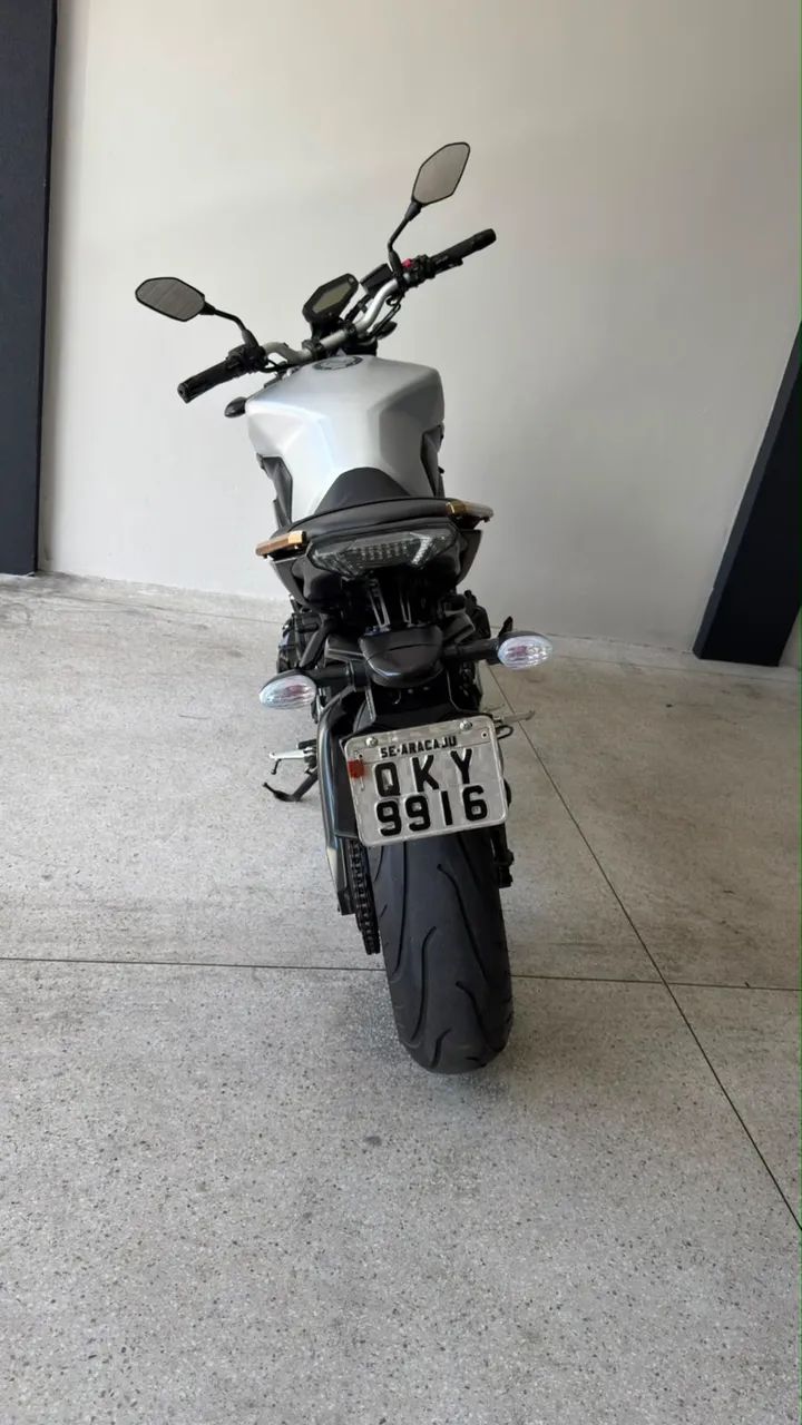 YAMAHA MT09 2017 - Foto 3