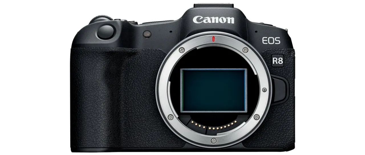 Câmera Canon R8