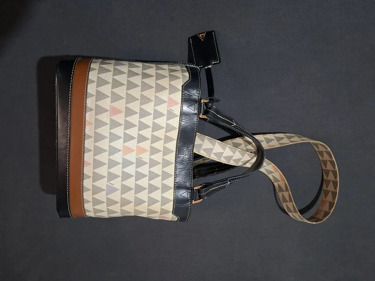 Bolsa Schutz semi nova ORIGINAL  - Foto 4