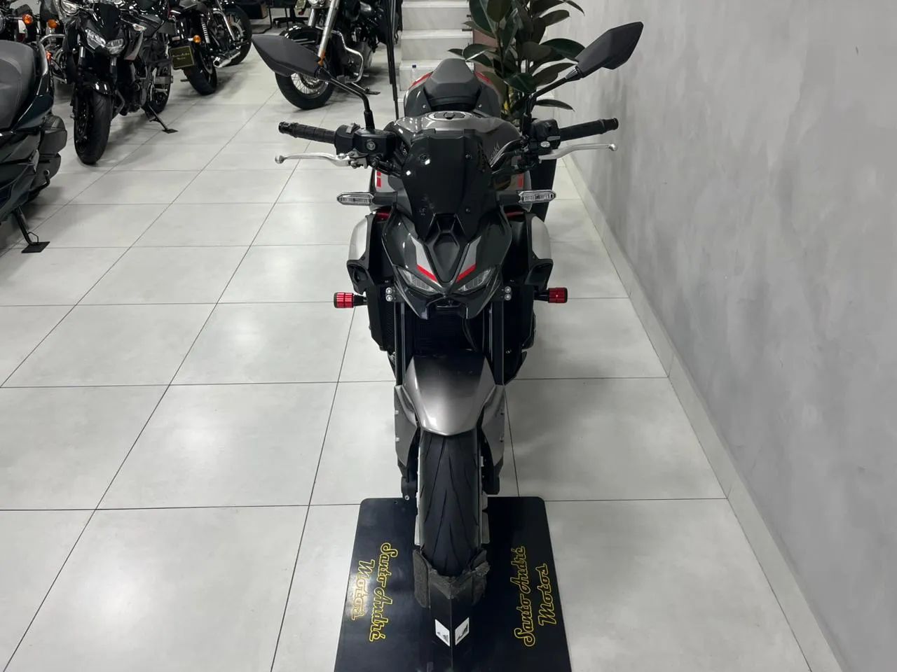 Kawasaki Z 900 - Foto 4