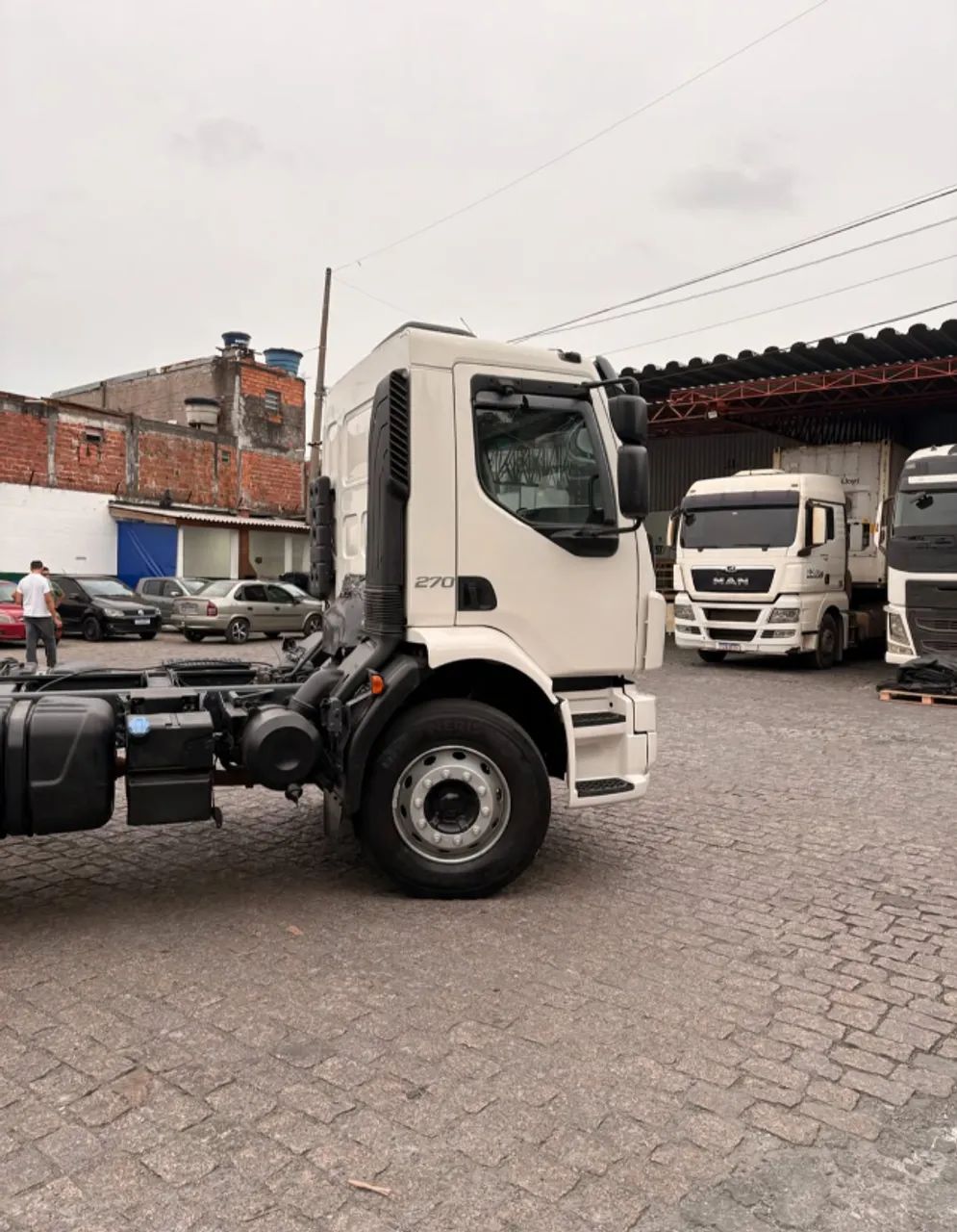 2019 Volvo vm 270 ( 6 x 2 ) - Foto 5