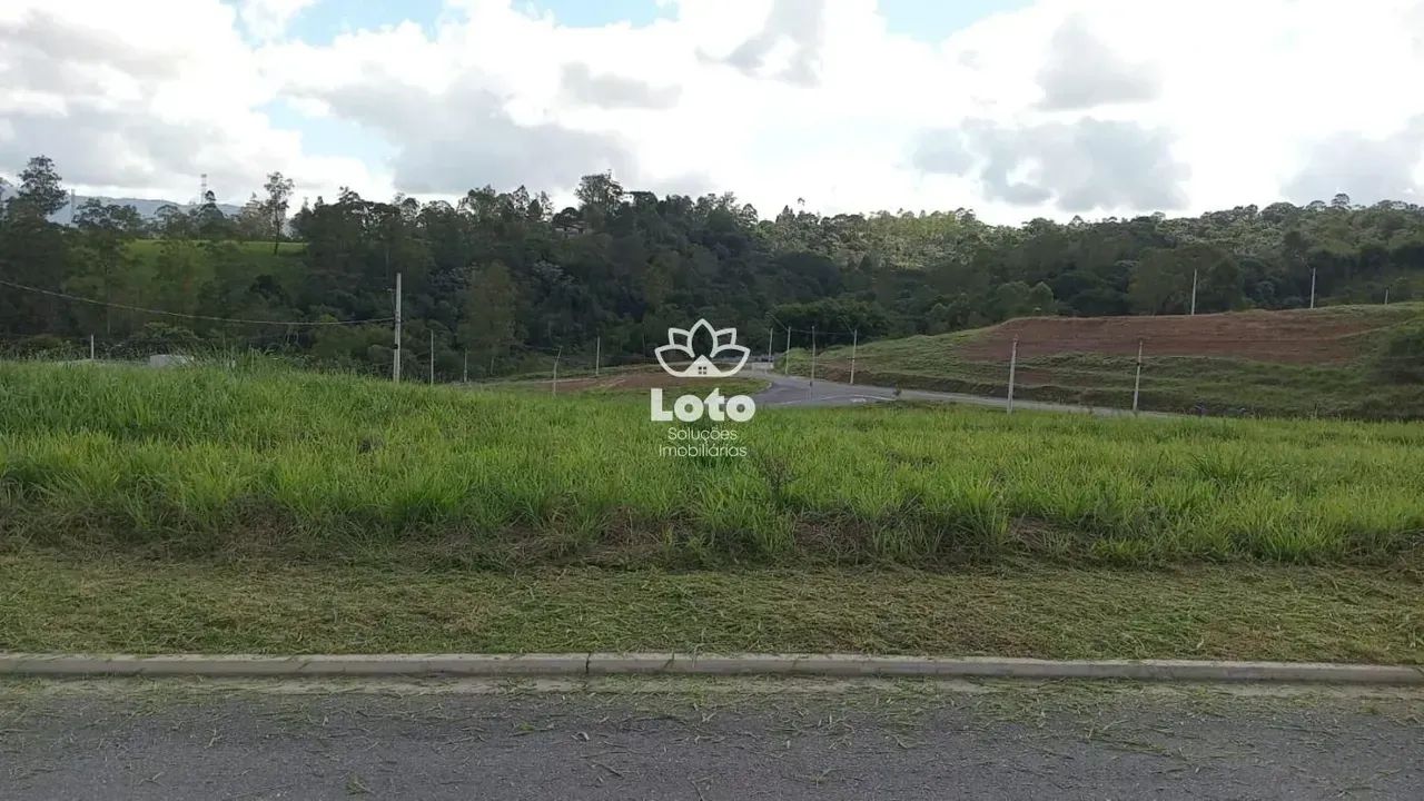 Imóvel para venda possui 317 metros quadrados em Cézar de Souza - Mogi das Cruzes - SP