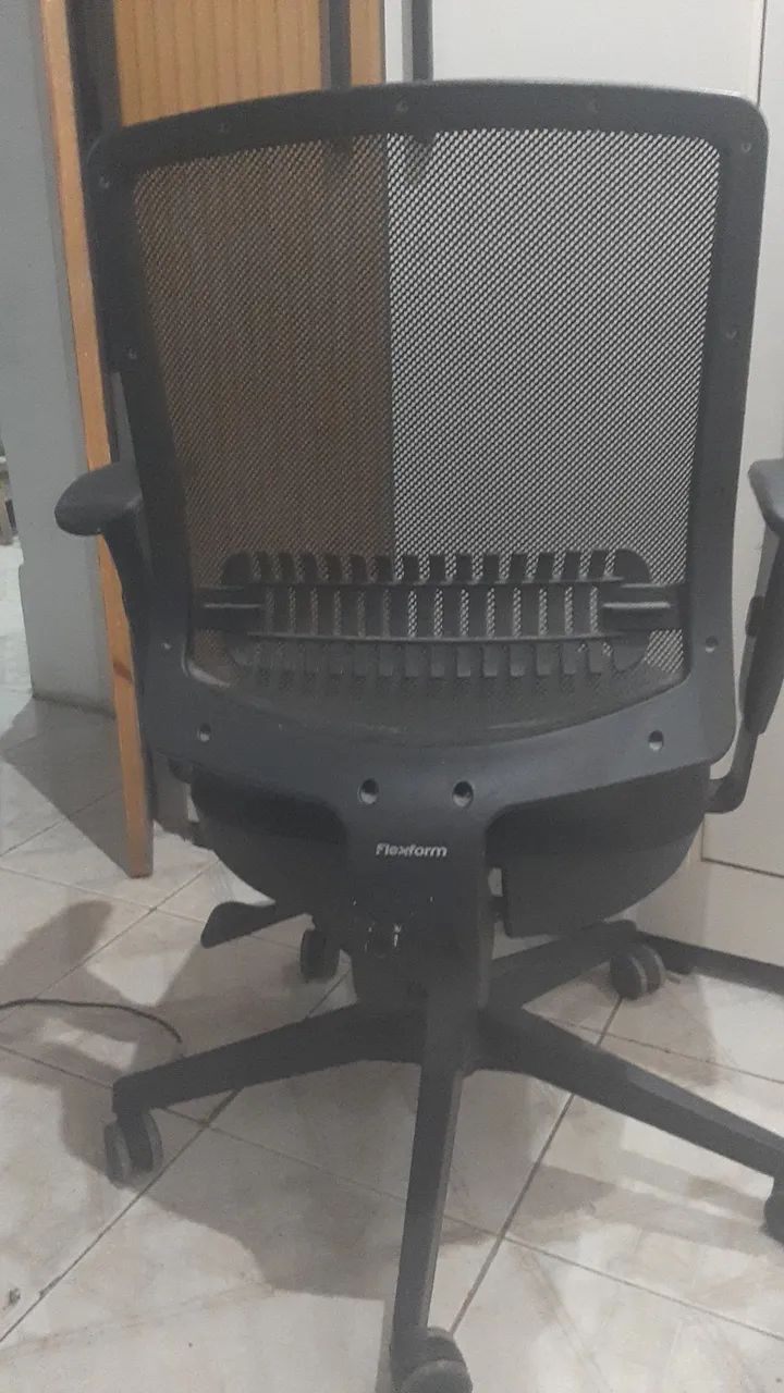 Cadeira ergonômica  - Foto 2