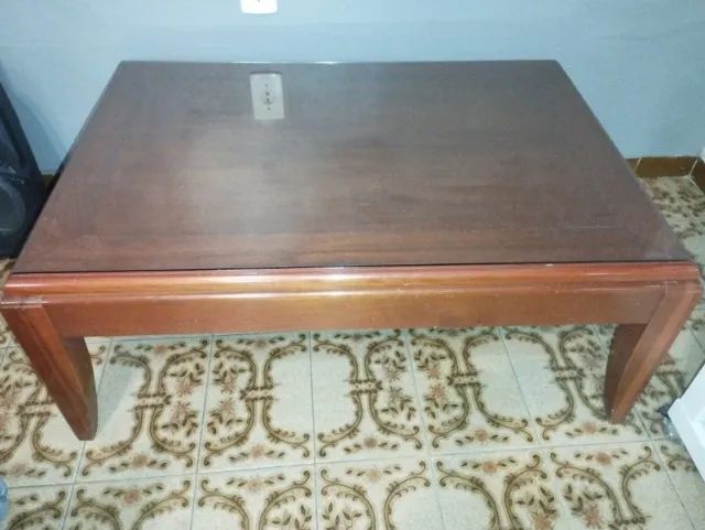 mesa central e mesa lateral de sala