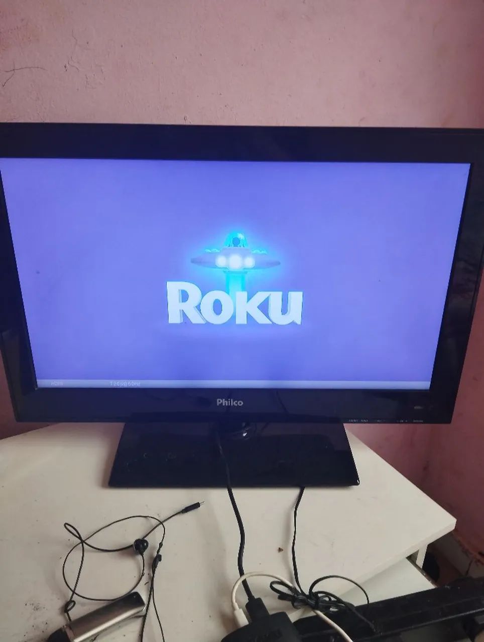 Vendo tv  Philco mais Roku express  - Foto 2