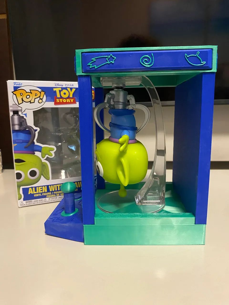 Funko Pop Alien with Claw 1595 + cenário decorativo claw machine  - Foto 4