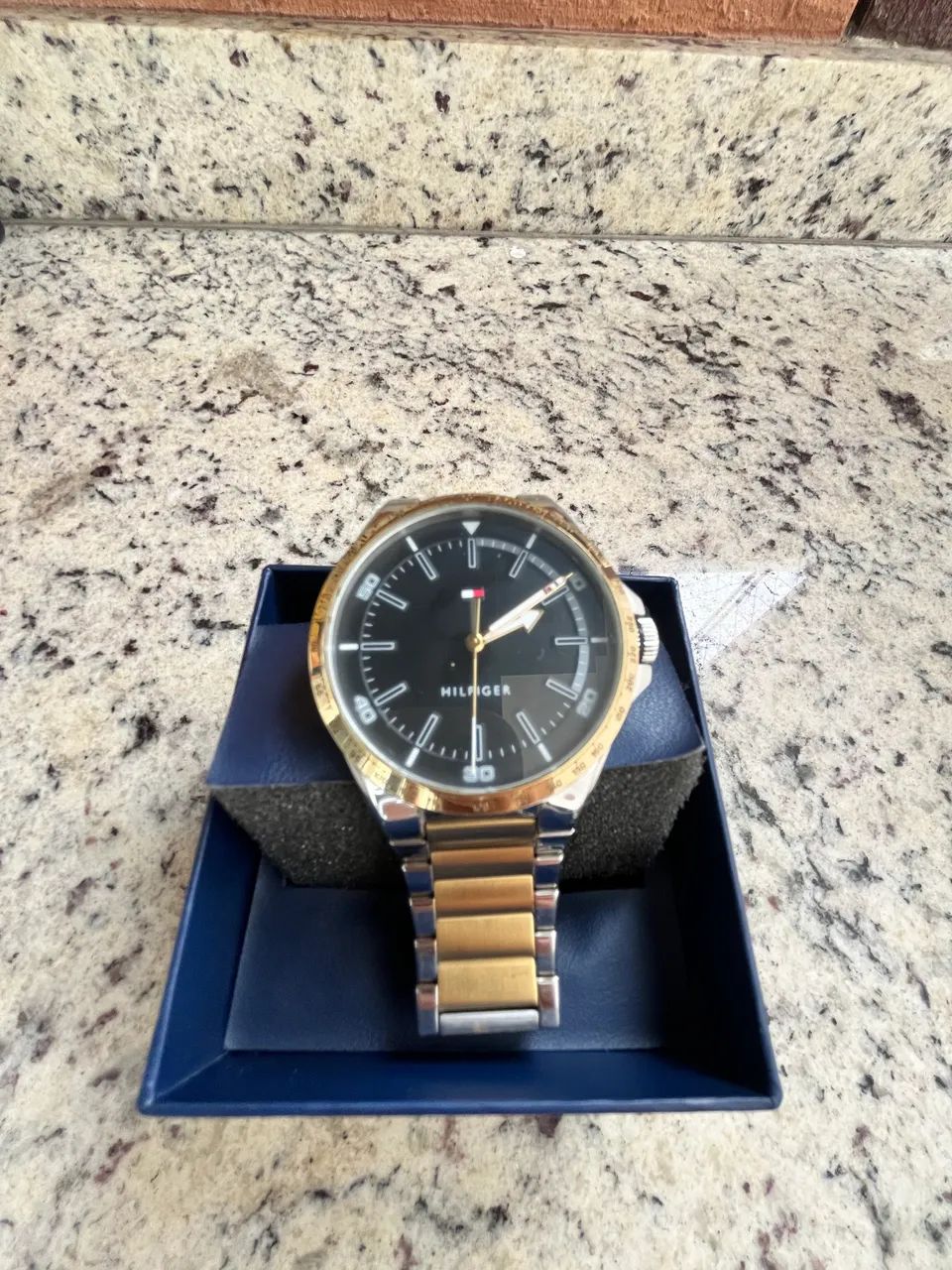 Vendo Relógio Tommy Hilfiger - Foto 2