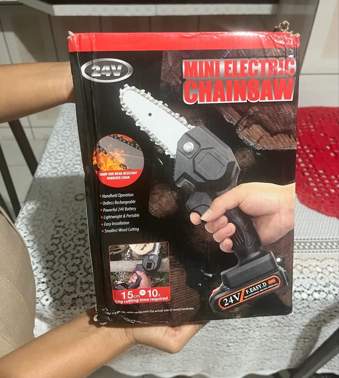 Mini Motosserra com bateria