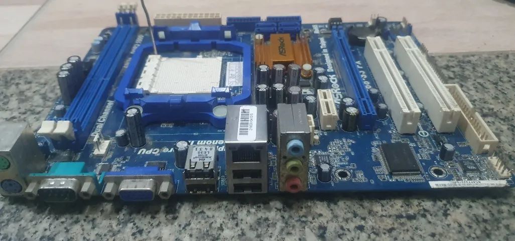 Placa mãe Asrock N68-S3-FX - Foto 3