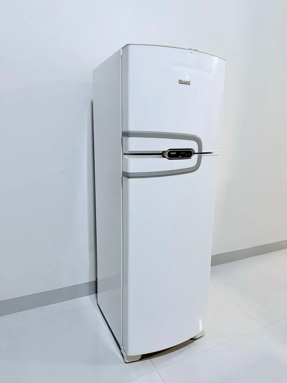 Geladeira Consul FrostFree 