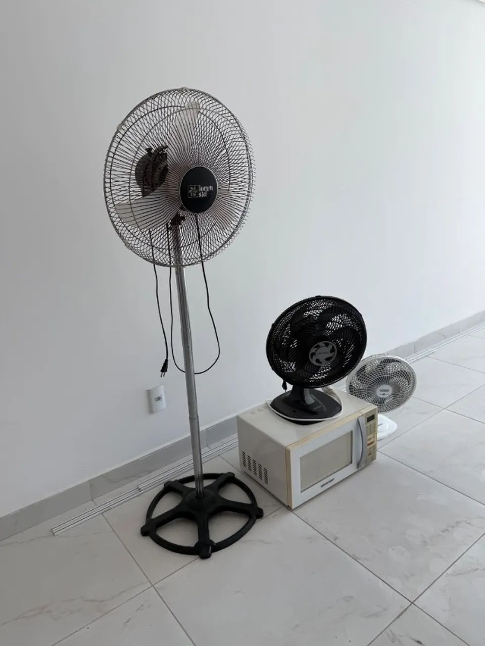 3 ventiladores + microondas  - Foto 3