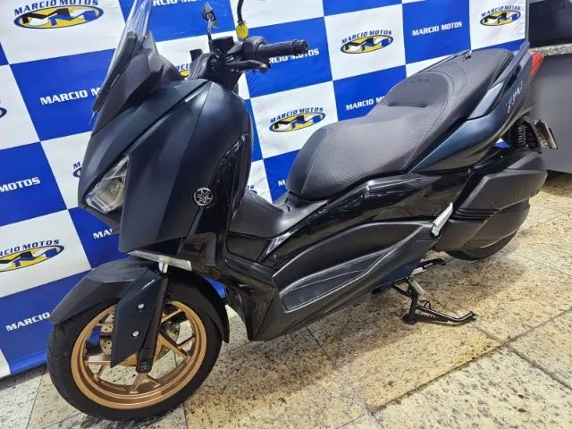 YAMAHA XMAX 250 23/24 - Foto 2