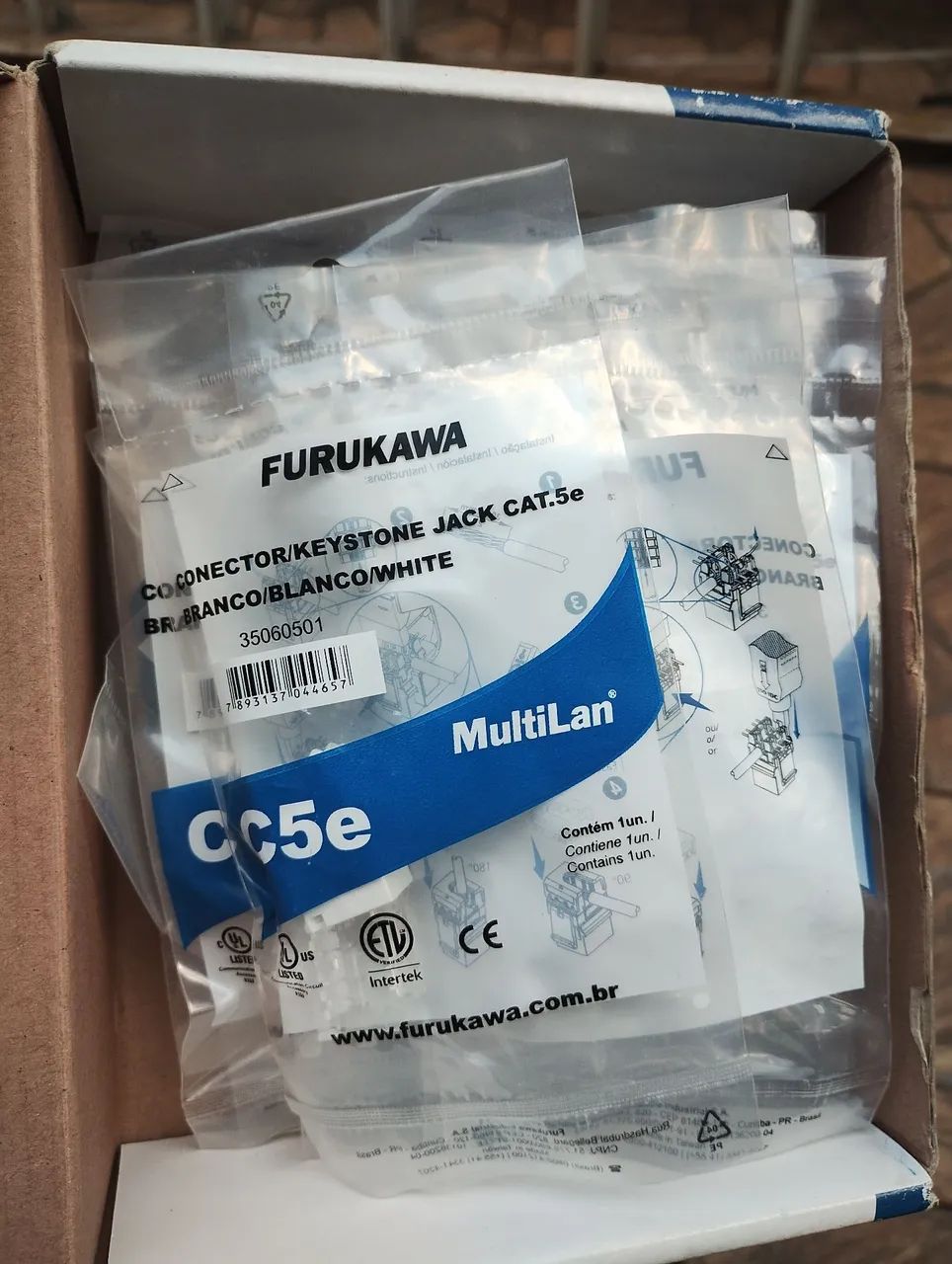 Conector Furukawa cat5e  - Foto 3