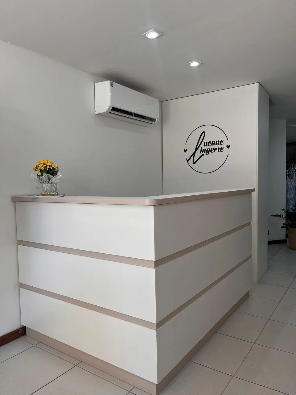 Balcão de recepção de loja