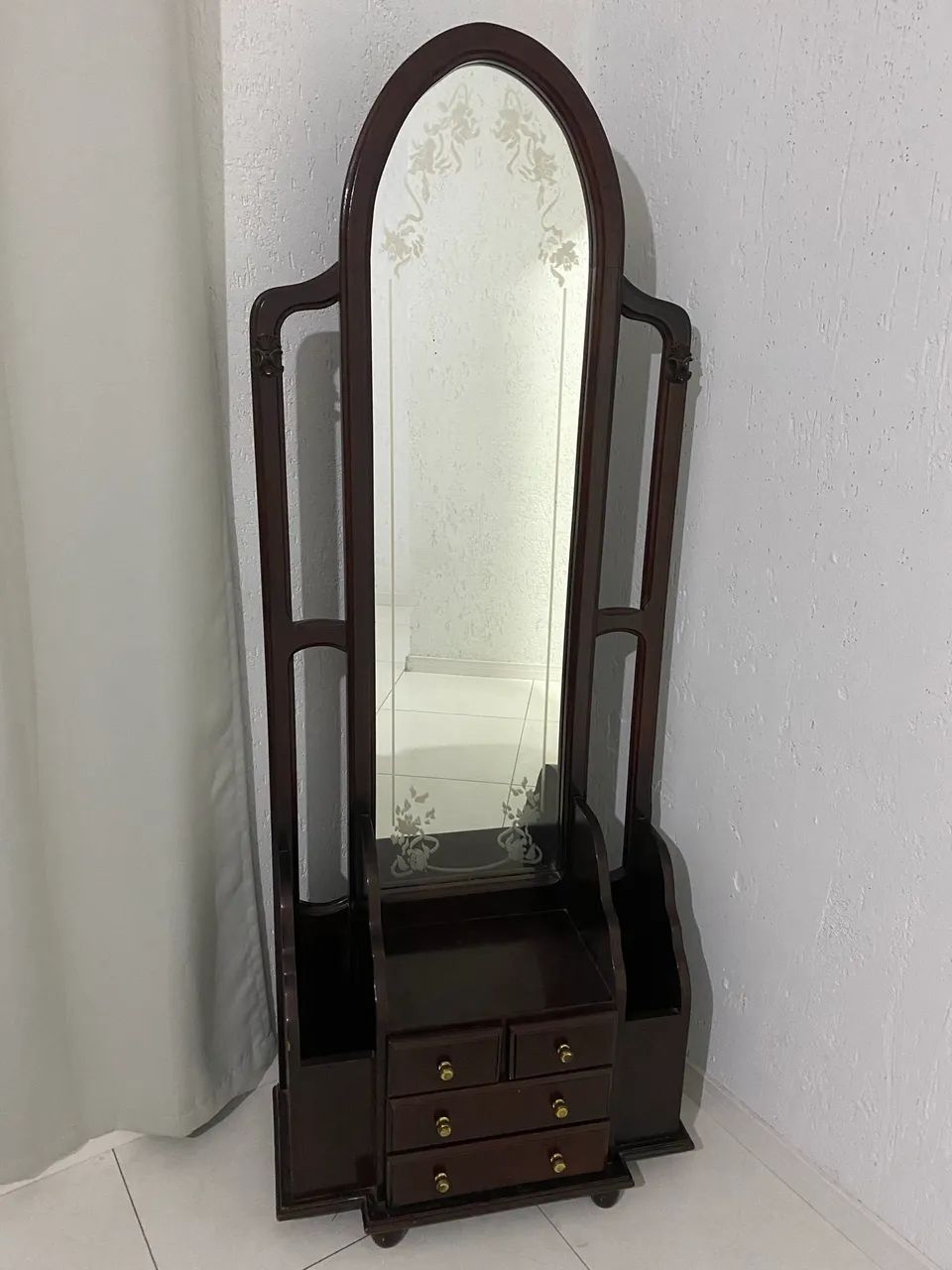 Penteadeira antiga 
