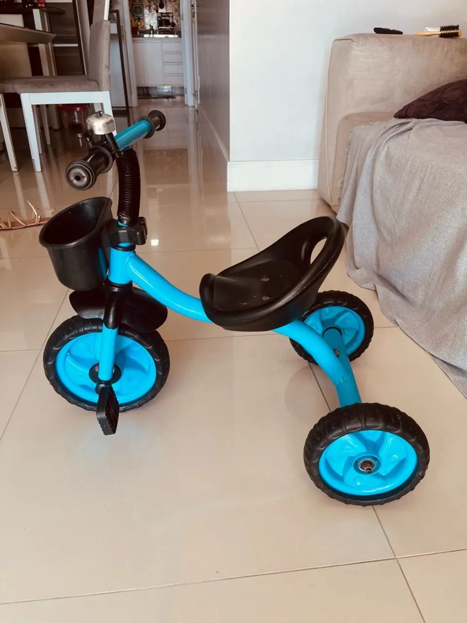 Triciclo infantil 