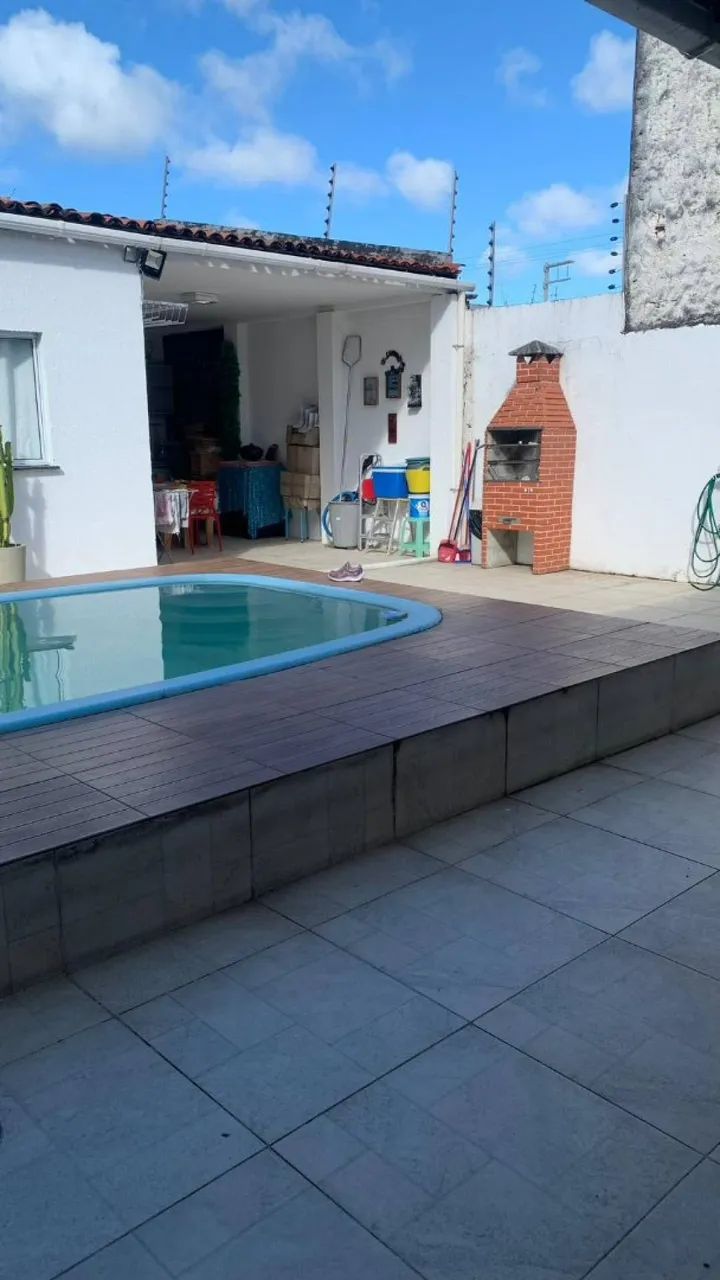 Casa em Rua Pública-10