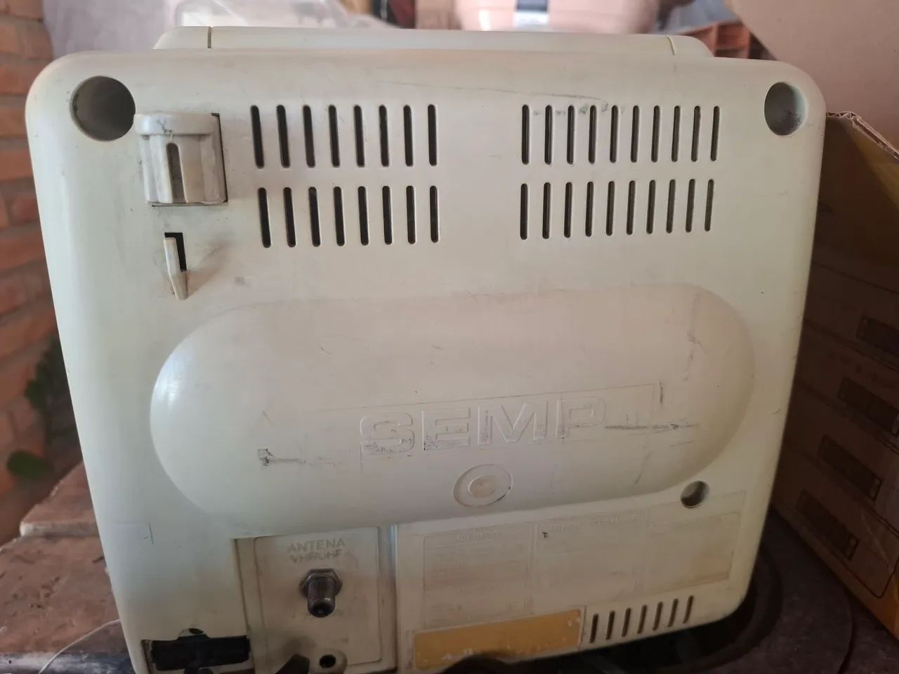 Tv semp 1021 RF com Controle  - Foto 3