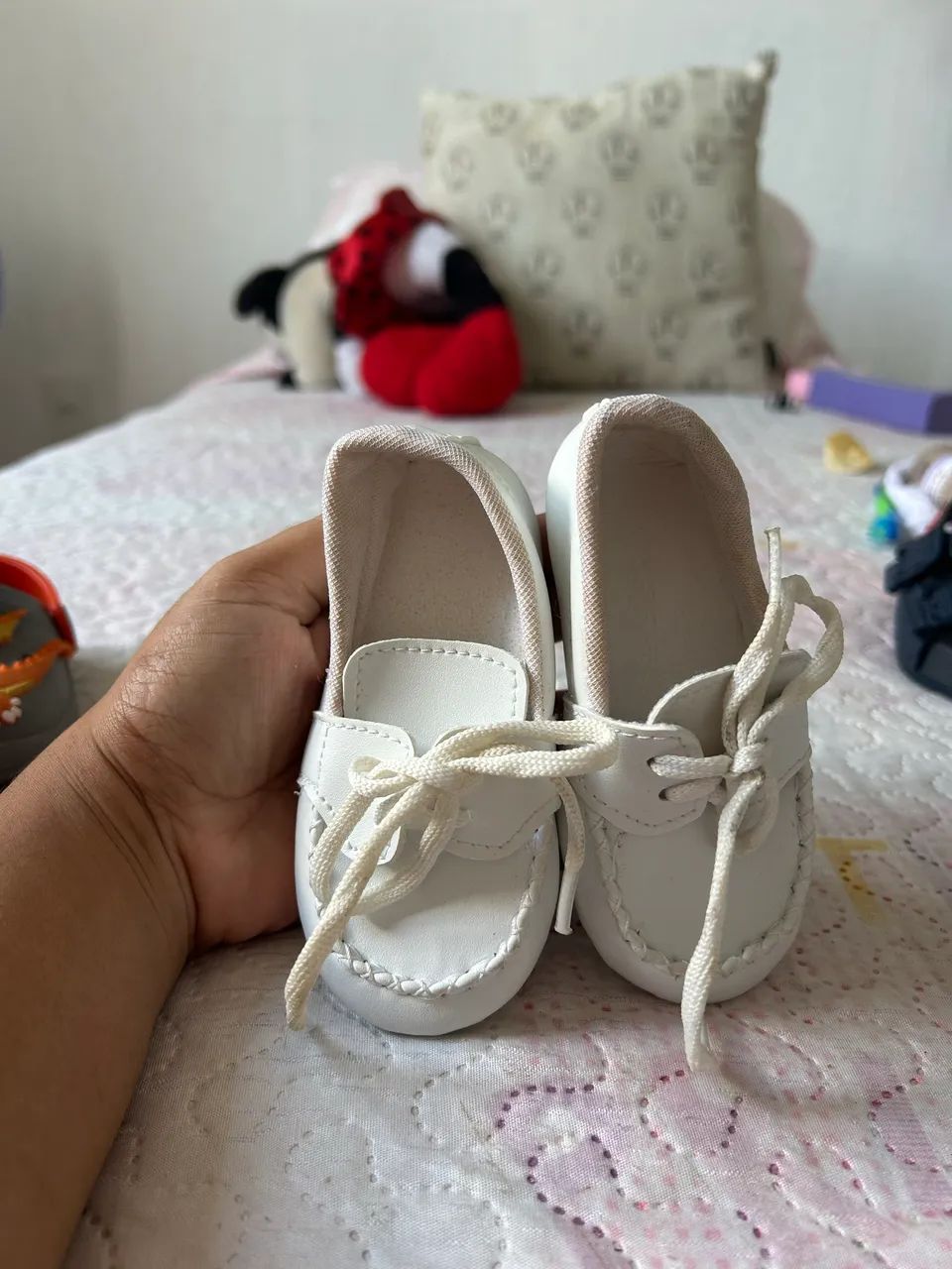 Sandálias e sapatos 
