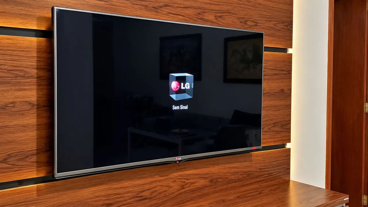 Tv LG 49LB5500 não é Smart 