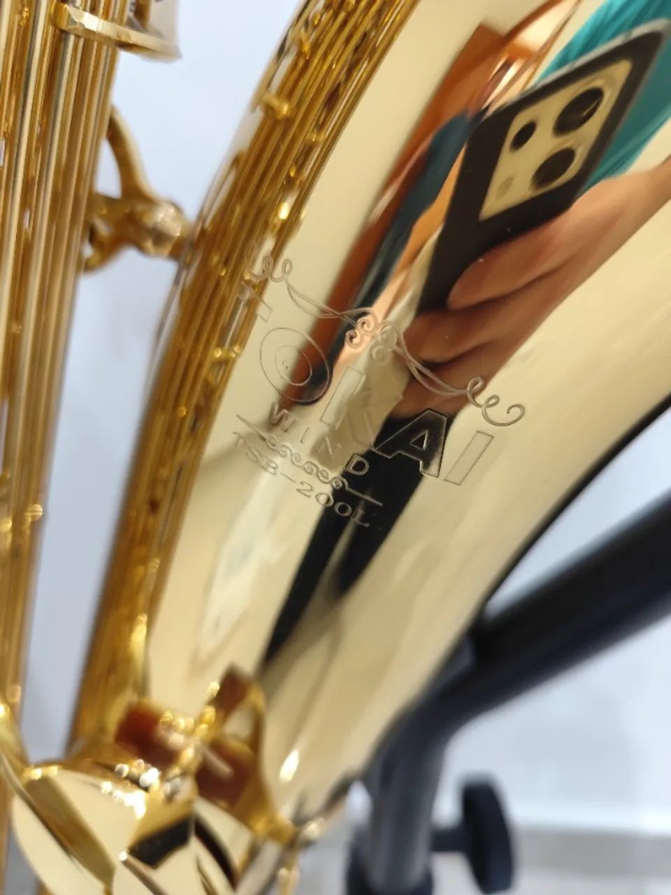 Sax Baritono Tokai TSB-200L Mib c/ La grave - Laqueado - NOVO