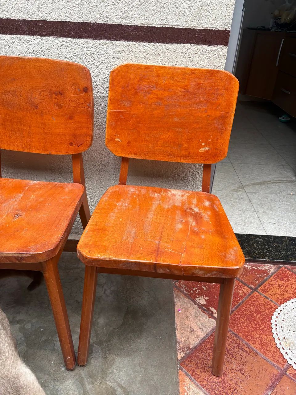 Vendo cadeira madeira maciça  - Foto 3