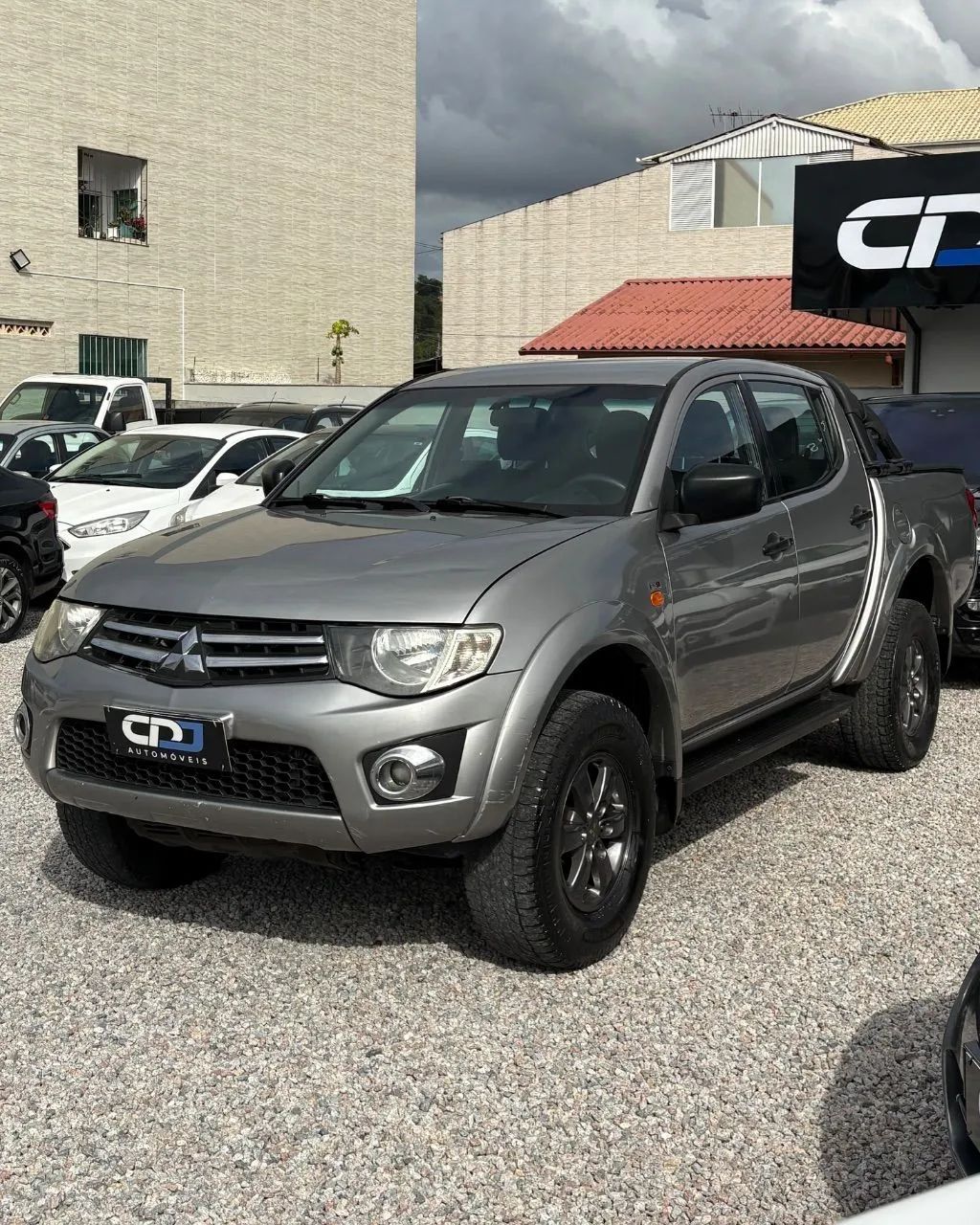 Mitsubishi L200 Triton HLS 2.4 Flex 16V CD Mec. 2016