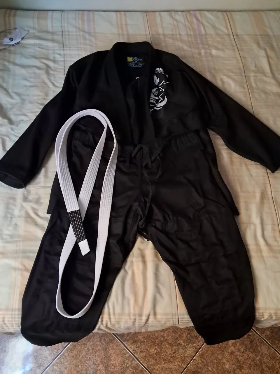 VENDO KIMONO -  nunca usado - Foto 2