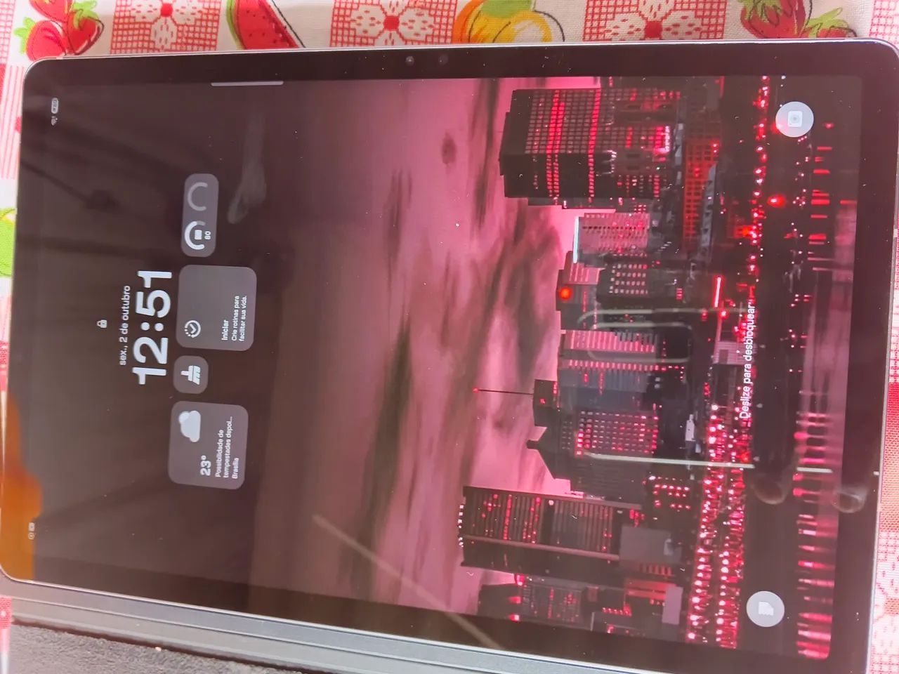 Tablet Galaxy s10 lite 128gb 6 de memória ram troco por iPhone  - Foto 4