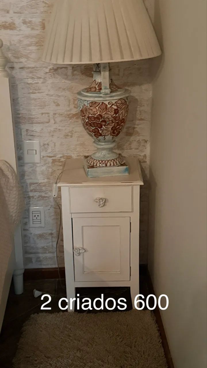 Criado mudo estilo provençal 