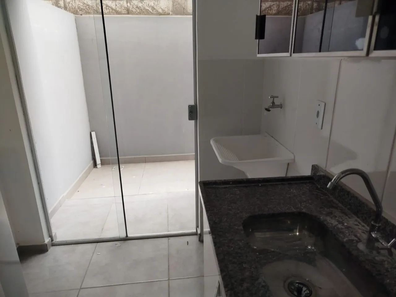 KITNET COM AREA PRIVATIVA E MOBILIADA - Foto 4