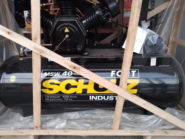 COMPRESSOR INDUSTRIAL 10HP 427L 380V
