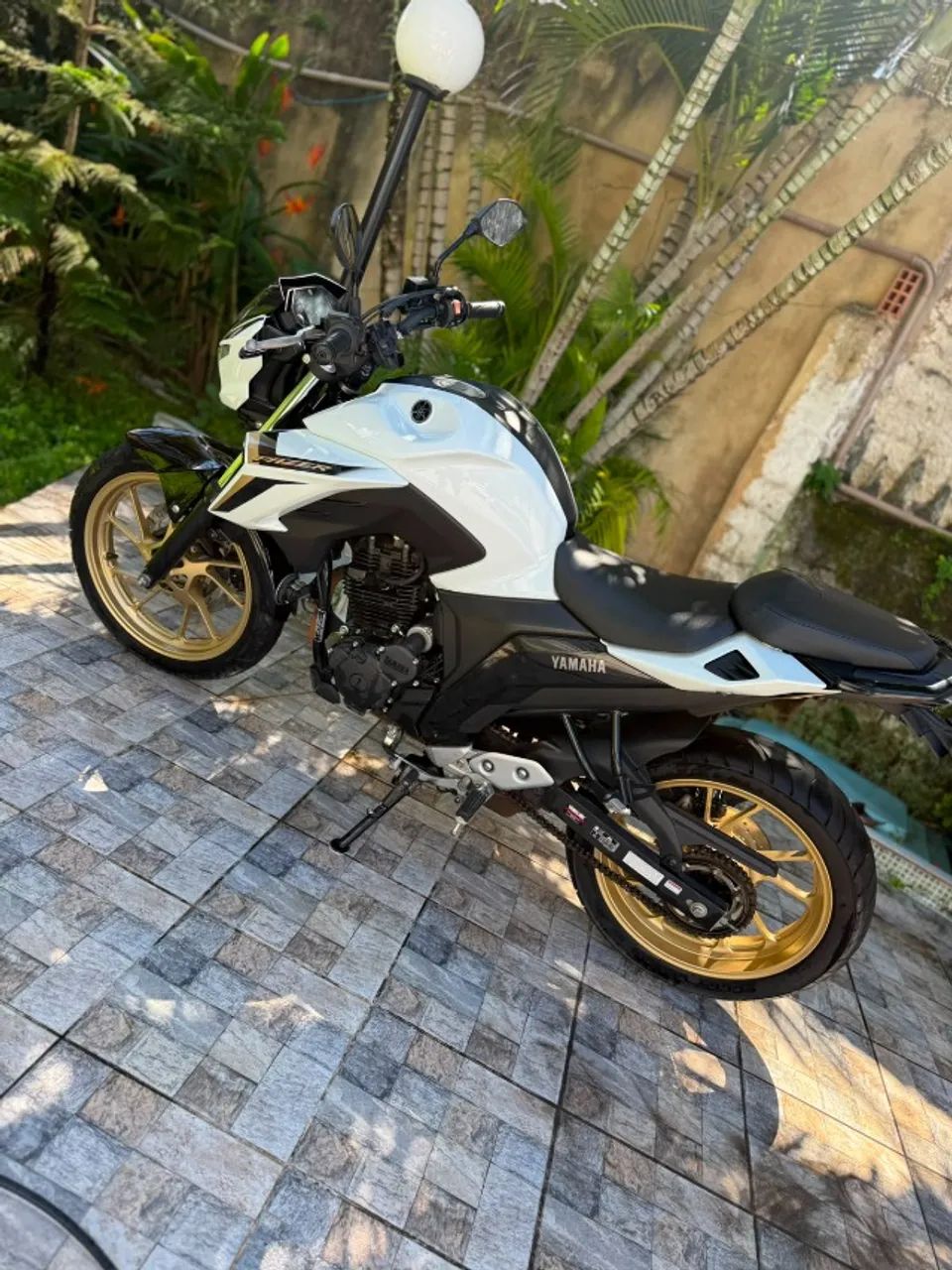 FZ25 2025 Branca - Foto 3
