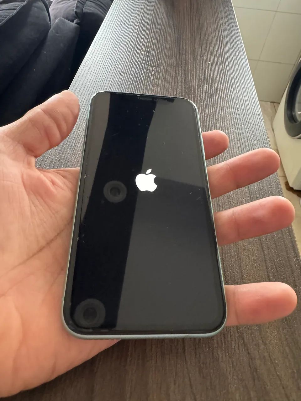 iPhone 11 - 64gb - Verde - Foto 2