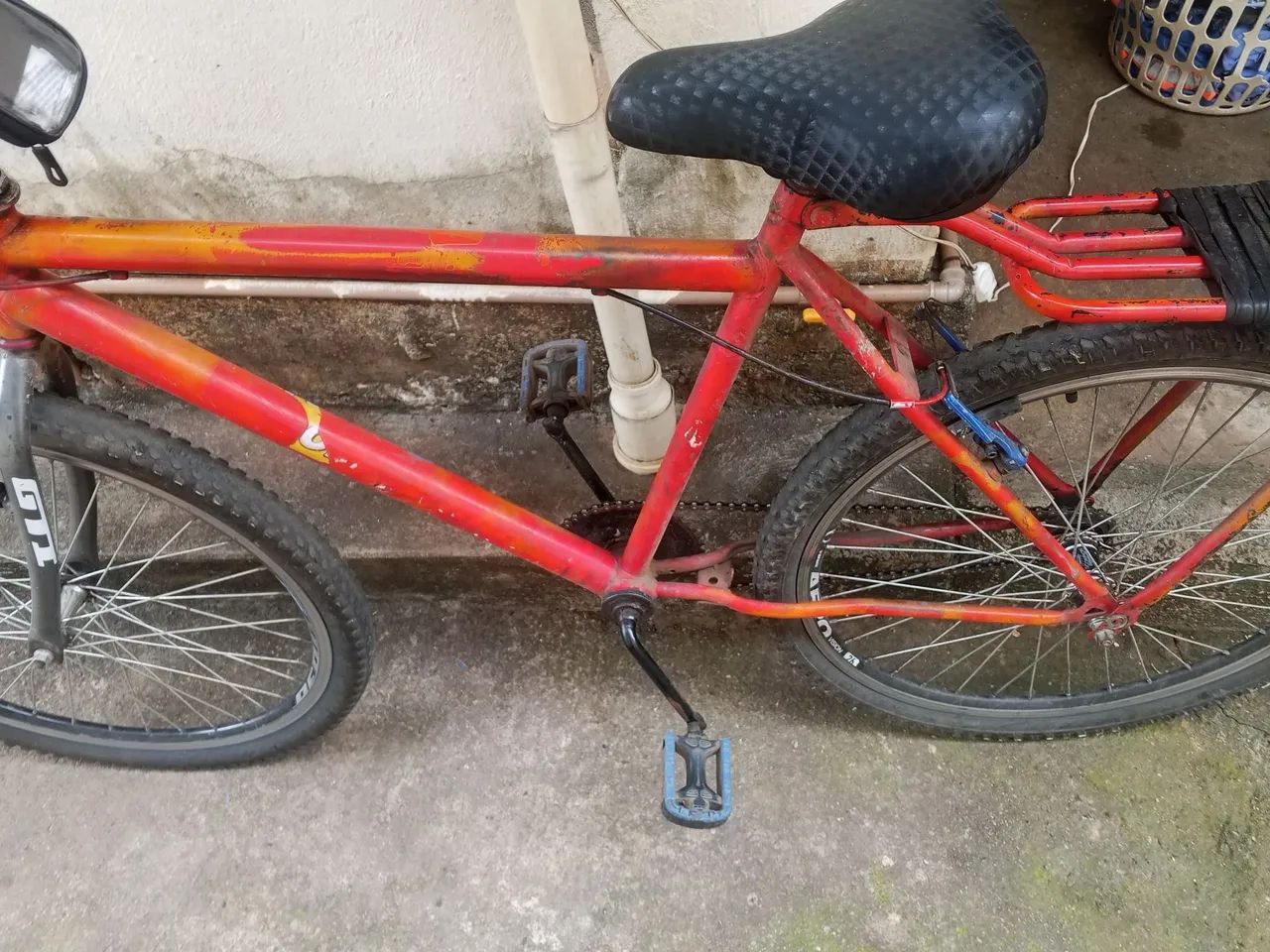 Vênde uma bicicleta aro26 - Foto 4