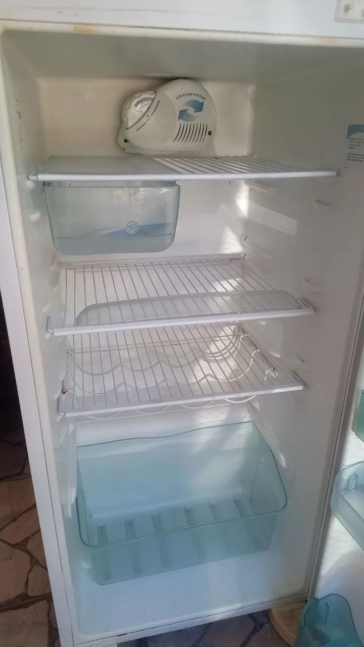 Geladeira Electrolux 380l - Foto 3