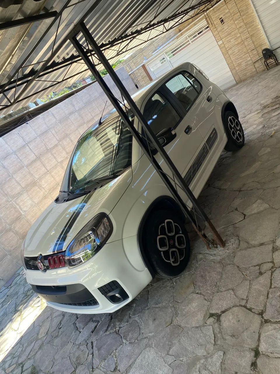 Fiat Uno Sporting Dualogic 1.4 EVO Flex 8V 4P 2015 - Foto 3