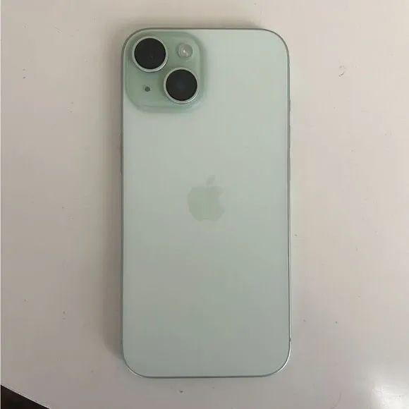 iPhone 15 base 126Gb