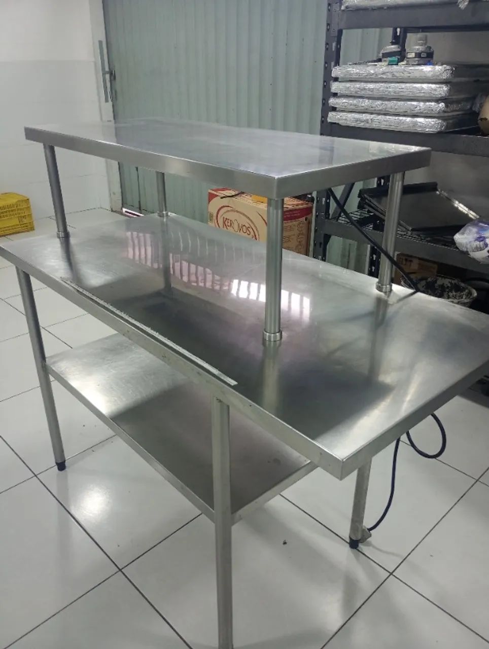 Bancada de cozinha profissional 