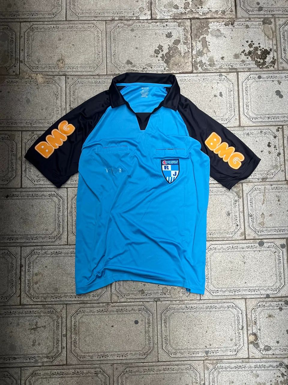 duas camisas de árbitro  - Foto 2